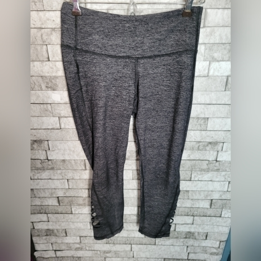 Athleta Size XS leggings ankle cutouts